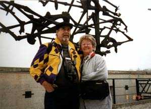 Rick & Lin at Wire Sculpture - Dachau